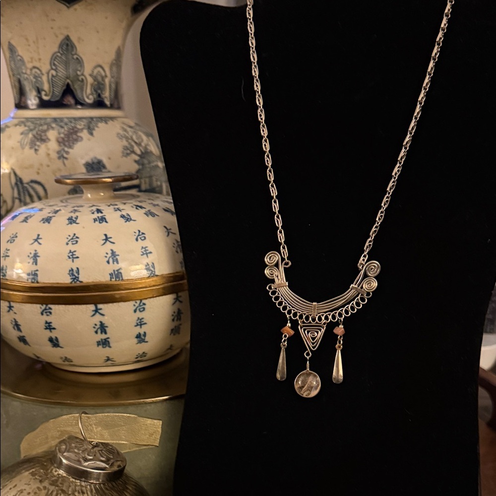 Elegant handmade, alpaca Silver Necklace with  pink and white glass Accents